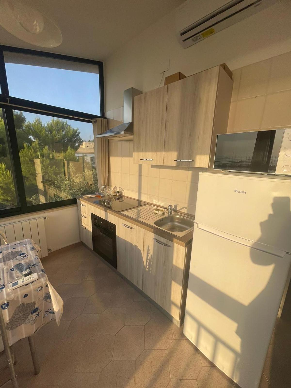 Besanvito - Sea Apartments Taranto Exterior foto